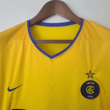 02-03 Inter Milan third away