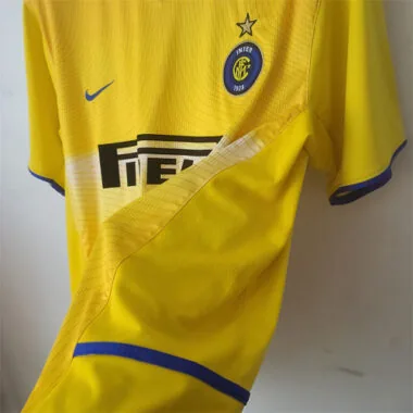 02-03 Inter Milan third away