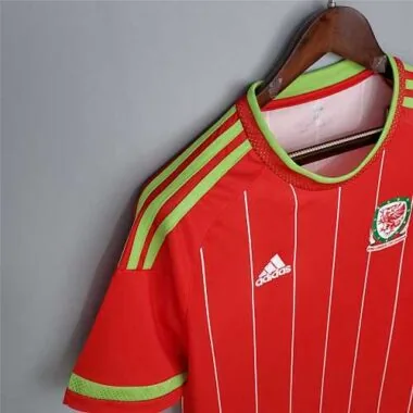 15-16 Wales home