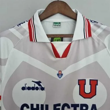 1996 University of Chile away
