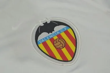 06-07 Valencia home white