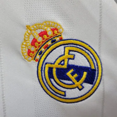 17-18 Real Madrid home white player version