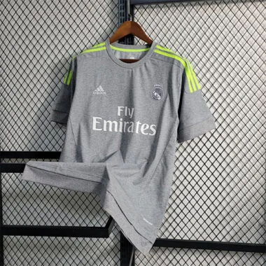 15-16 Real Madrid uit