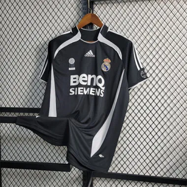 06-07 Real Madrid third away