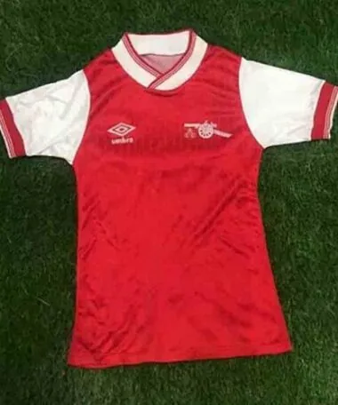 84-85 Arsenal home
