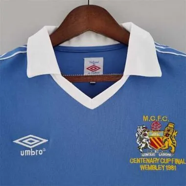 81-82 Manchester City home
