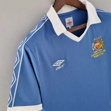 81-82 Manchester City home