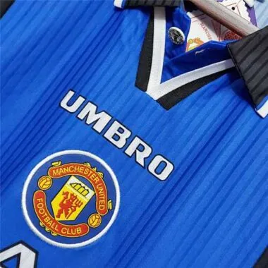 96-98 Manchester United third away blue