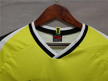 Camisa amarela do Dortmund (jogos em casa) de 95-96