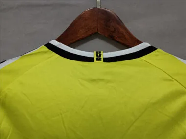 Camisa amarela do Dortmund (jogos em casa) de 95-96