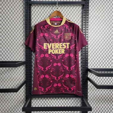10-11 Lyon red away