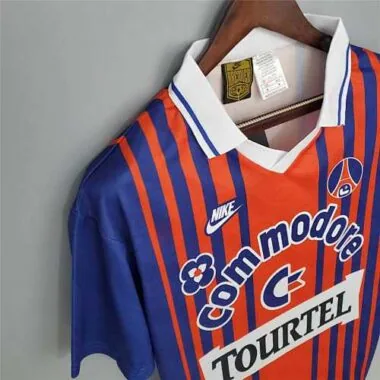 92-93 PSG home
