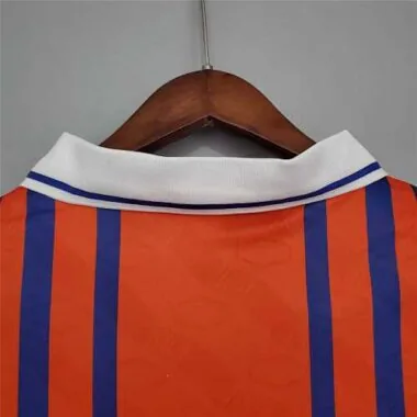 92-93 PSG home