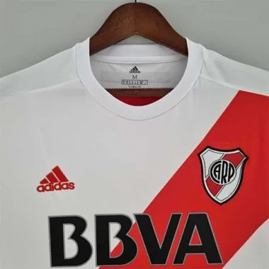 15-16 River Plate home