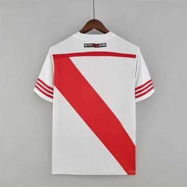 15-16 River Plate home