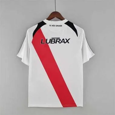 09-10 River Plate home