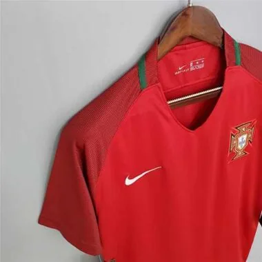 2016 Portugal home