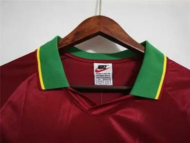 Camiseta roja de la selección de Portugal de 1998 (para partidos en casa)
