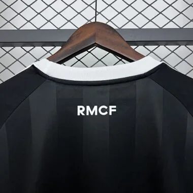 25-26 Real Madrid Black Goalkeeper Kit S-4XL Cheap Football Jersey Wholesale Yupoo