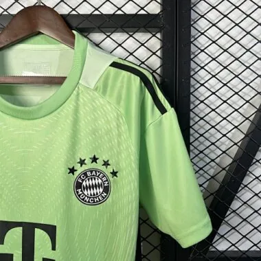 25-26 Bayern Goalkeeper Kit S-2XL Cheap Football Jersey Wholesale Yupoo