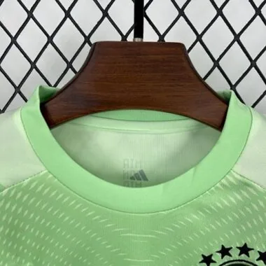 25-26 Bayern Green Goalkeeper Kid Kits Youth Apparels AAAAJersey Wholesale Yupoo