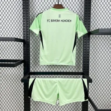 25-26 Bayern Green Goalkeeper Kid Kits Youth Apparels AAAAJersey Wholesale Yupoo