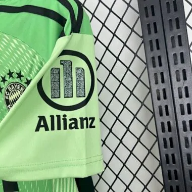 Maillot de gardien de but Bayern vert 25-26, tenue de football AAAAJersey, vente en gros Yupoo