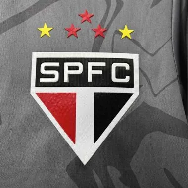 Equipamento de guarda-redes do São Paulo 24-25