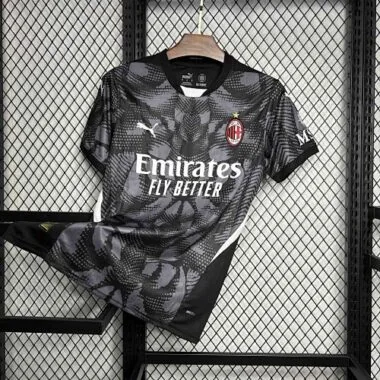 Equipa preta do guarda-redes do AC Milan 24-25