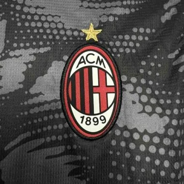 Equipa preta do guarda-redes do AC Milan 24-25
