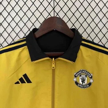 Windbreaker Manchester United sided style