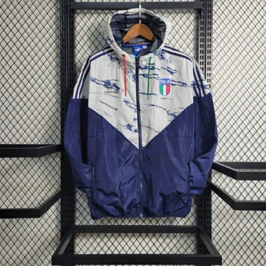 23-24 Windbreaker Italy