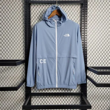 Wind-proof clothing The North Face