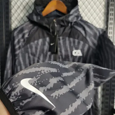 2023/24 Windbreaker Americas Black