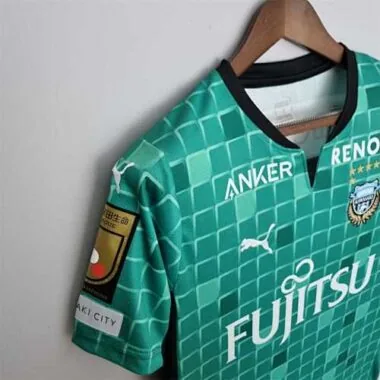 22-23 Kawasaki Frontale third away