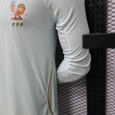 Camiseta de fútbol de manga larga de la selección de Francia para partidos fuera de casa, temporada 2026, tallas S-3XL, Copa del Mundo. Camiseta de fútbol barata al por mayor en Yupoo