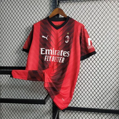 2023/24 AC Milan Home Size