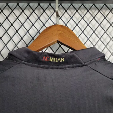 22-23 AC Milan fourth away