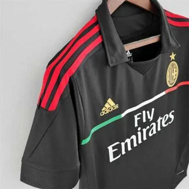 11-12 AC Milan third away