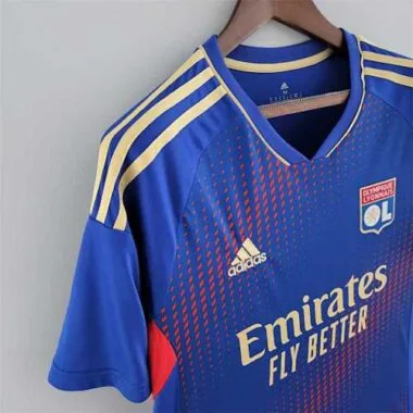 21-22 Lyon fourth away