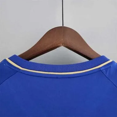 21-22 Lyon fourth away