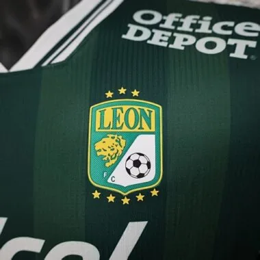 25-26 Players León Home Kit S-2XL Cheap Football Jersey Wholesale Yupoo