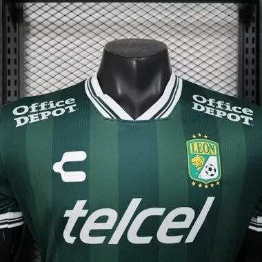 25-26 Players León Home Kit S-2XL Cheap Football Jersey Wholesale Yupoo