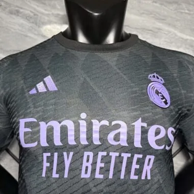 25-26 Player Real Madrid Purple Special Edition Kit Cheap Football Jersey Wholesale Yupoo