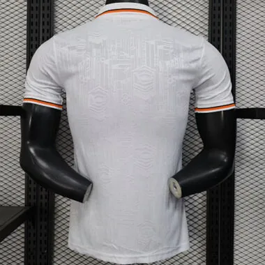 2025 Players Japan Young Hands Folded Goku Special Edition Kit S-2XL