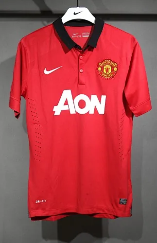 13-14 Retro Player Manchester United Home Kit Cheap Football Jersey Wholesale Yupoo