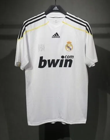 09-10 Retro Player Real Madrid Home Kit Cheap Football Jersey Wholesale Yupoo