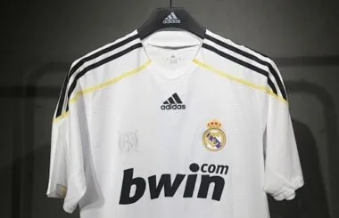 09-10 Retro Player Real Madrid Home Kit Cheap Football Jersey Wholesale Yupoo