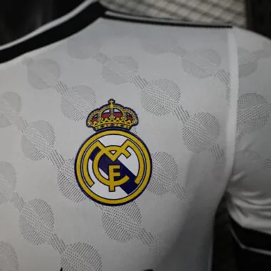 25-26 Player Real Madrid White Special Edition Kit S-XXL Cheap Football Jersey Wholesale Yupoo