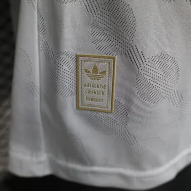 25-26 Player Real Madrid White Special Edition Kit S-XXL Cheap Football Jersey Wholesale Yupoo